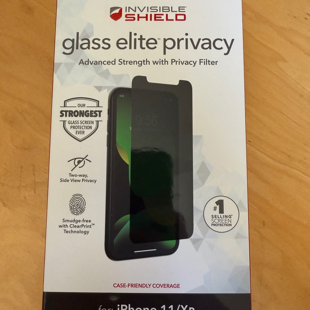 Glass Elite Privacy Screen Protector for iPhone 11/XR - Black